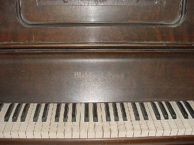 Beautiful Paul G. Mehlin Cottage Upright Piano